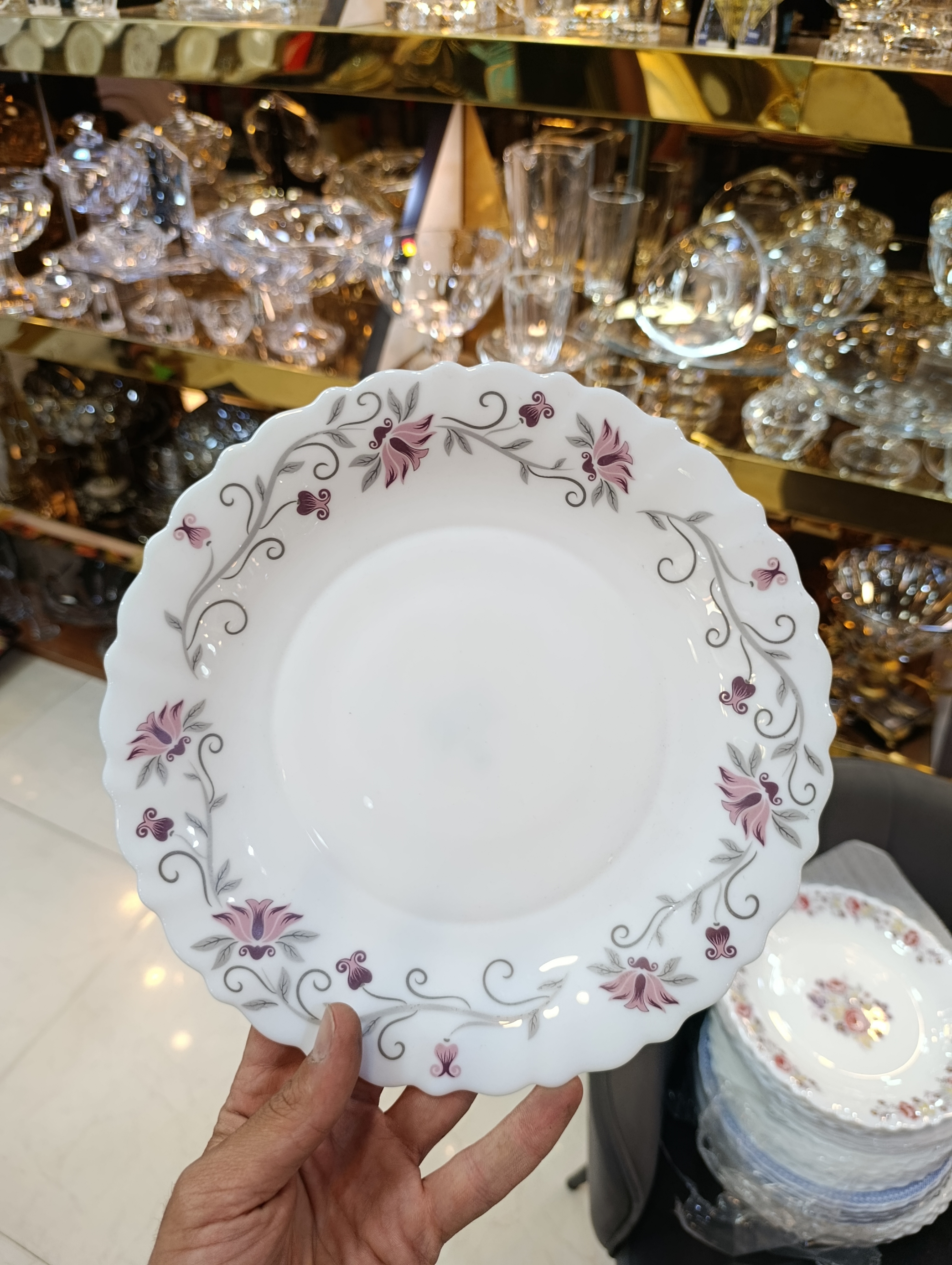بشقاب پلوخوری ۱۲۴